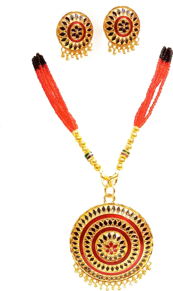 Assamese_Traditional_Red_And_Black_Colour_Japi_Tassel_Jewellery_Set_For_Women
